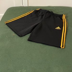 NWT Adidas Sweatshorts Black/Yellow Medium